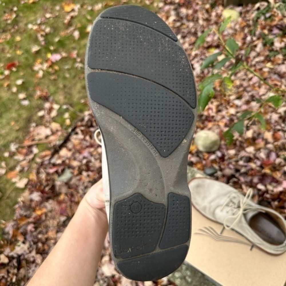 Dansko Men’s Jake Milled Nubuck Taupe Chukka Boots - Size 10.5M - Picture 7 of 12